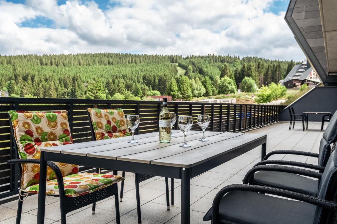 Mountain Apartments Klinovec Hexagon Loučná pod Klínovcem Eksteriør bilde