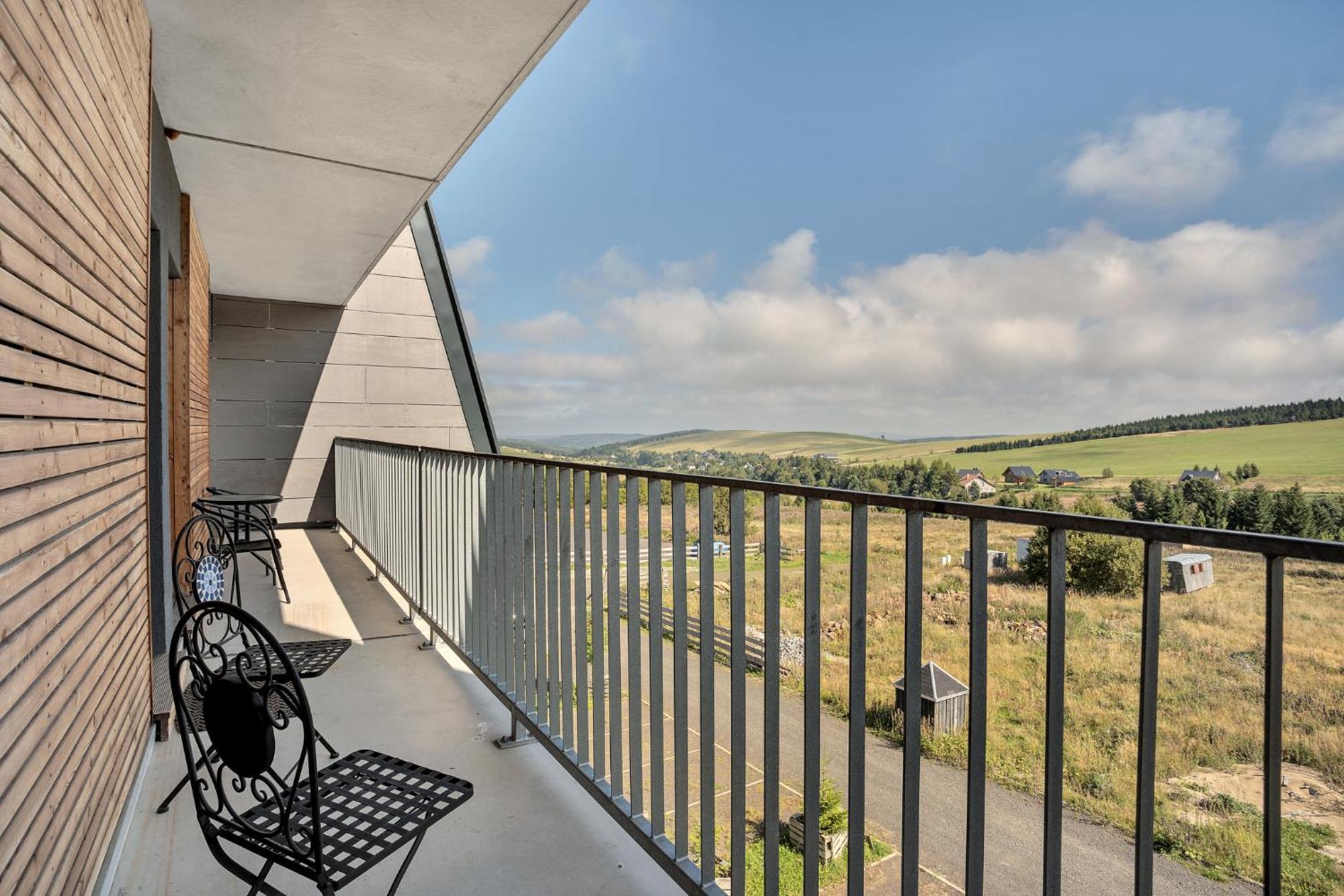 Mountain Apartments Klinovec Hexagon Loučná pod Klínovcem Eksteriør bilde